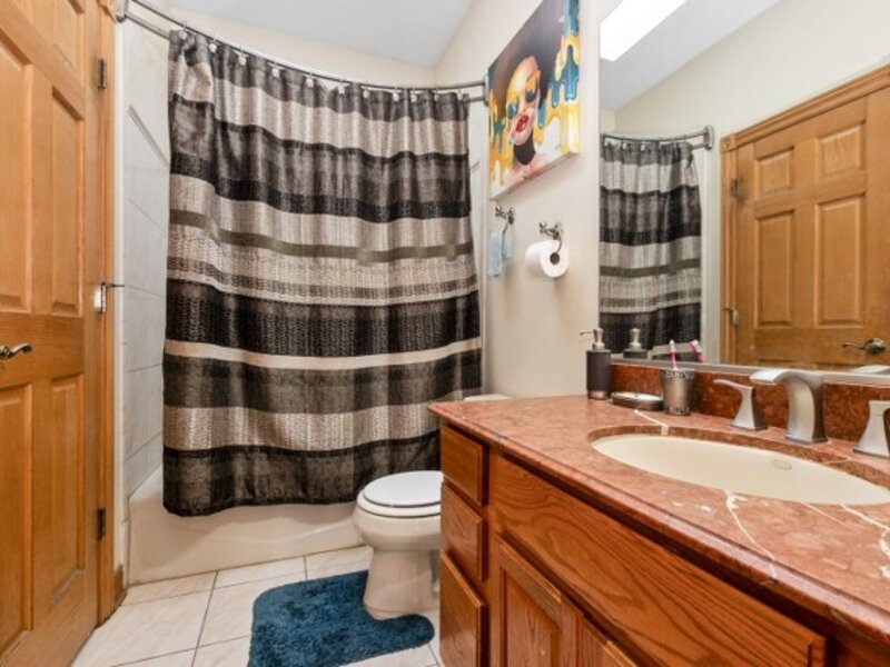 1527 Dunfries Street Flossmoor IL 60422