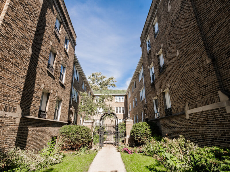 721 Reba Place Evanston IL 60202