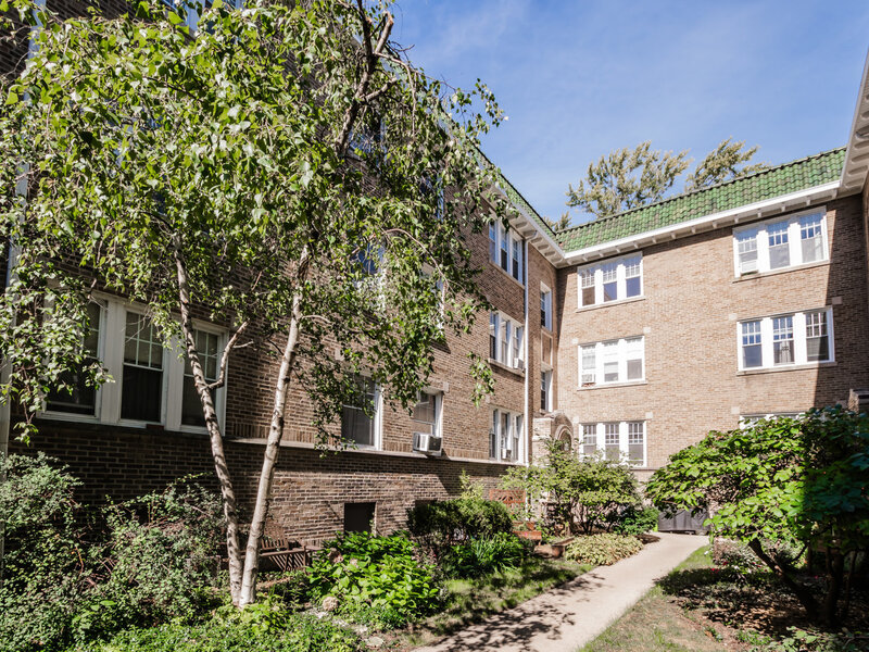 721 Reba Place Evanston IL 60202