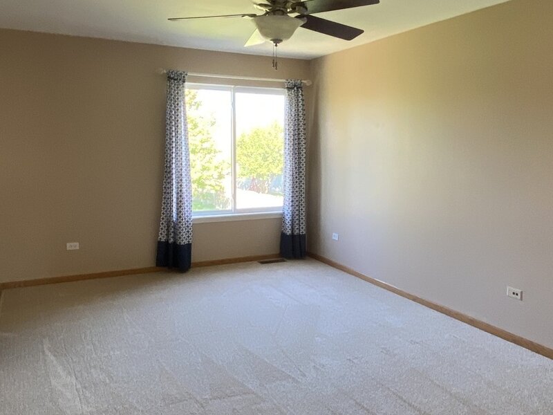 2430 Lenox Circle Montgomery IL 60538