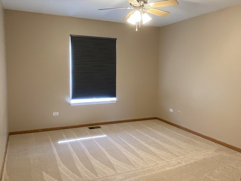 2430 Lenox Circle Montgomery IL 60538