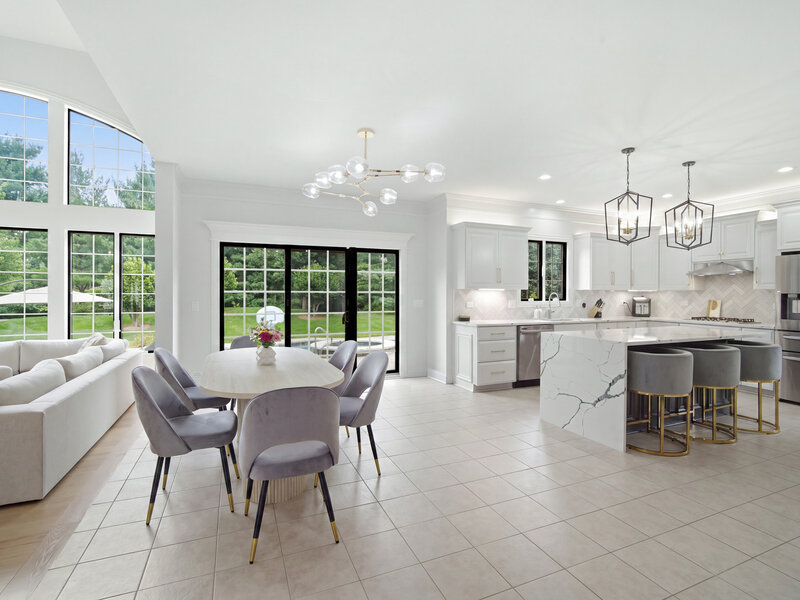 3818 Grand View Court St. Charles IL 60175