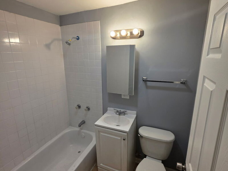 8013 S Marquette Avenue Chicago IL 60617