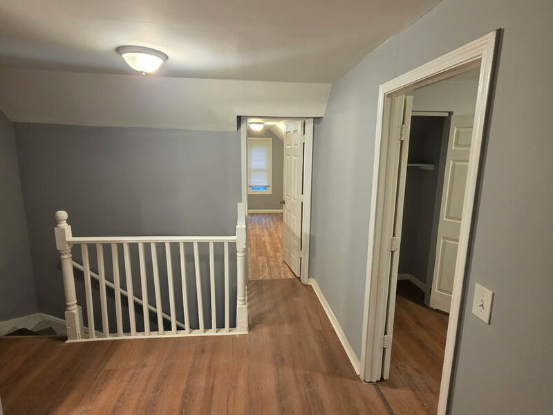 8013 S Marquette Avenue Chicago IL 60617