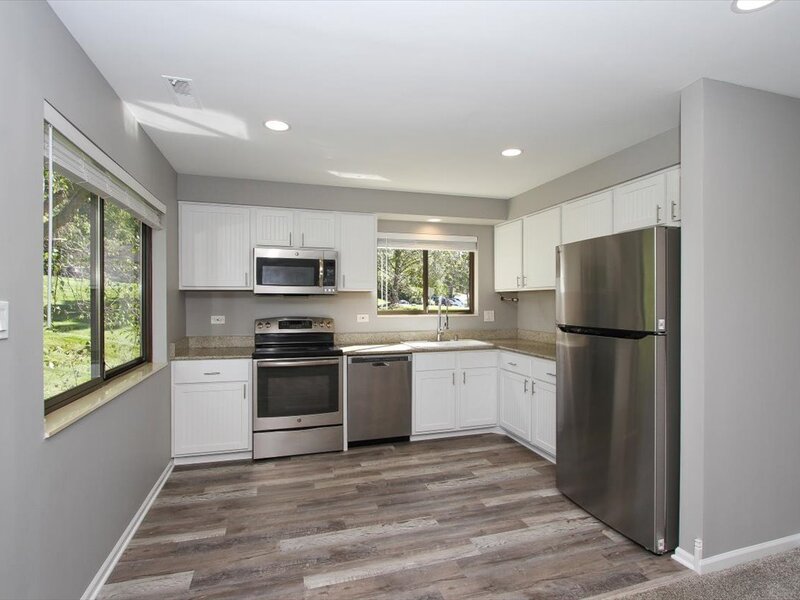 746 Oak Hill Road Lake Barrington IL 60010