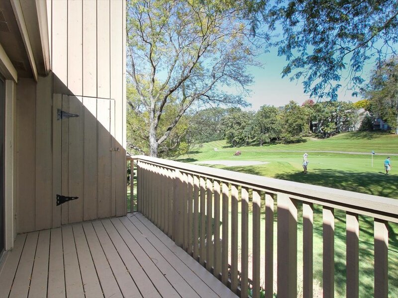 746 Oak Hill Road Lake Barrington IL 60010