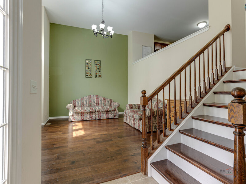 533 Plaza Place Aurora IL 60504