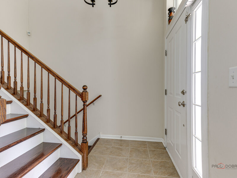 533 Plaza Place Aurora IL 60504