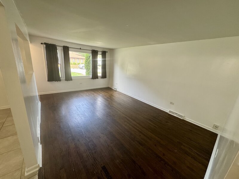 14229 S Saginaw Avenue Burnham IL 60633