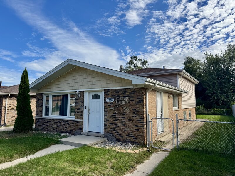 14229 S Saginaw Avenue Burnham IL 60633
