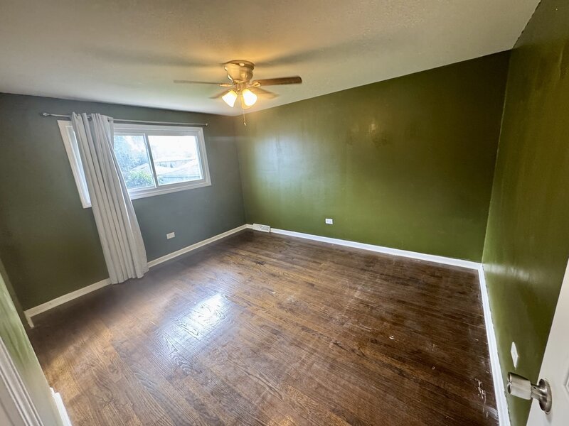 14229 S Saginaw Avenue Burnham IL 60633
