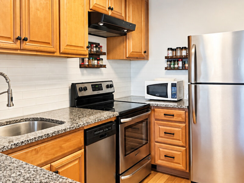 4343 N Clarendon Avenue Chicago IL 60613