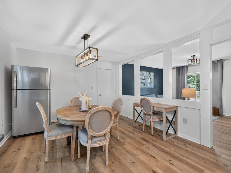 103 Willow Road Streamwood IL 60107