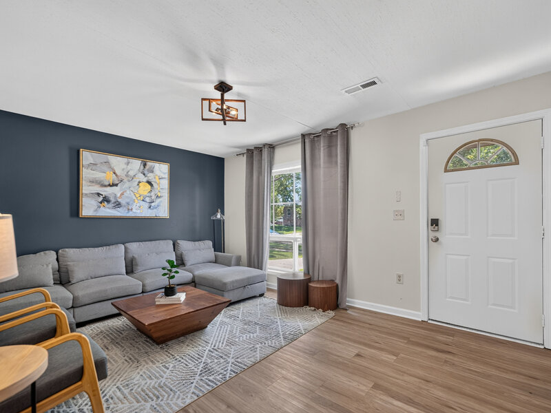 103 Willow Road Streamwood IL 60107