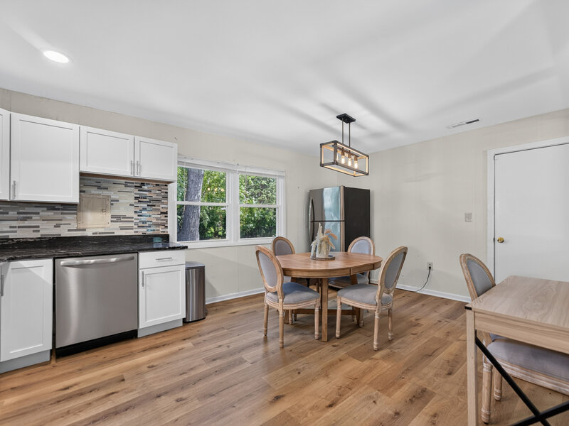 103 Willow Road Streamwood IL 60107