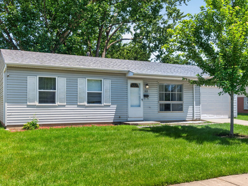 103 Willow Road Streamwood IL 60107