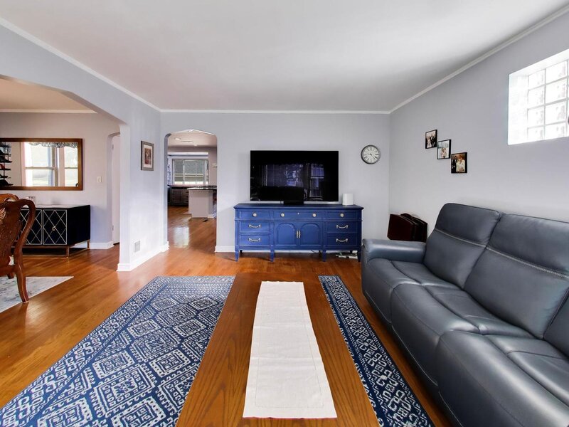 7710 W Peterson Avenue Chicago IL 60631