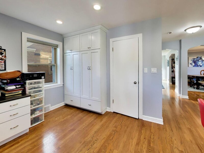 7710 W Peterson Avenue Chicago IL 60631
