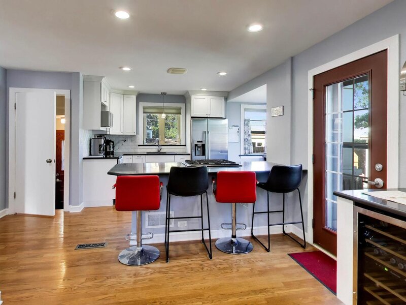7710 W Peterson Avenue Chicago IL 60631