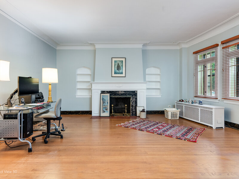 2701 W Farwell Avenue Chicago IL 60645