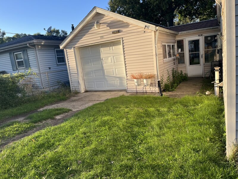 1028 Talmadge Avenue Machesney Park IL 61115