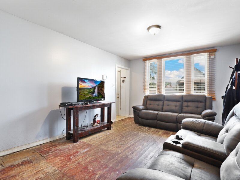 227 154th Place Calumet City IL 60409
