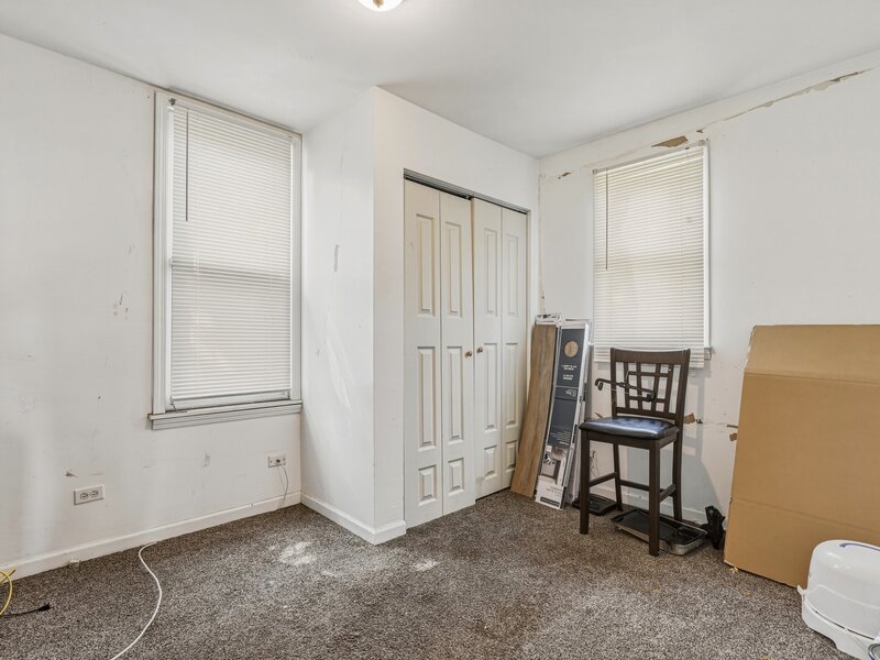 227 154th Place Calumet City IL 60409