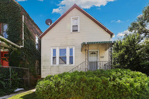 Photo of 227 154th Place Calumet City IL 60409