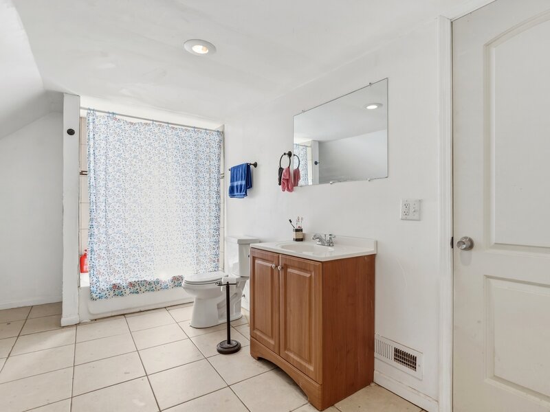227 154th Place Calumet City IL 60409