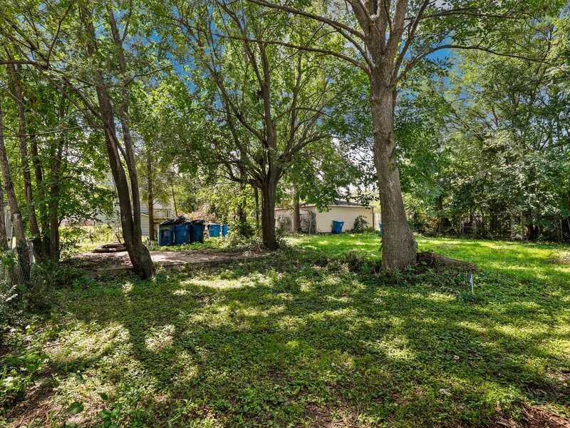 227 154th Place Calumet City IL 60409