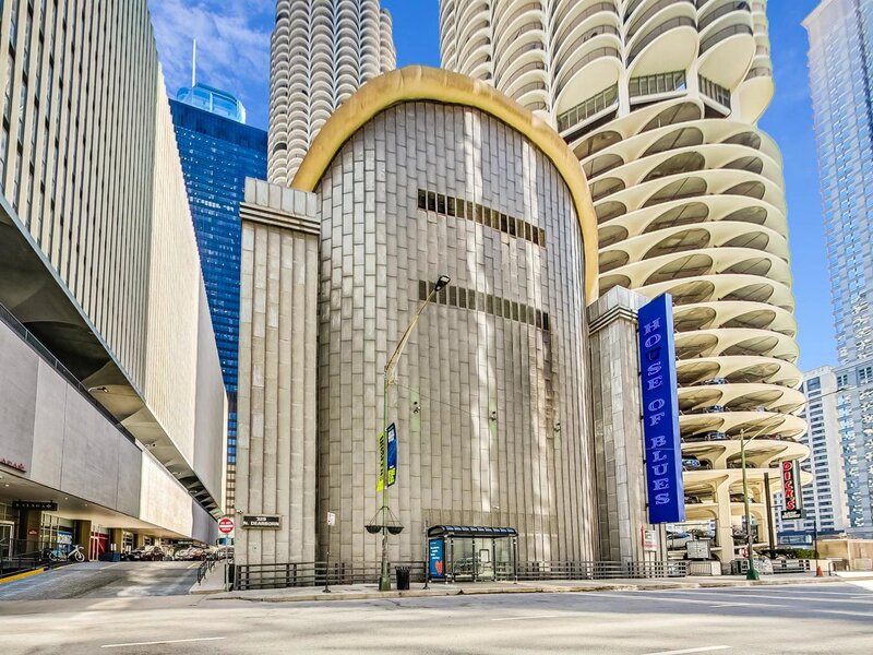 300 N State Street Chicago IL 60654