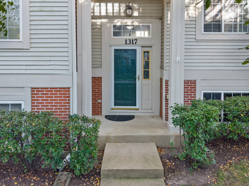 1317 New Haven Drive Cary IL 60013