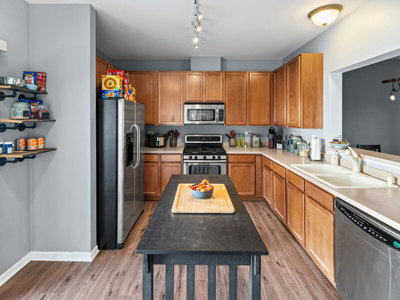 1317 New Haven Drive Cary IL 60013