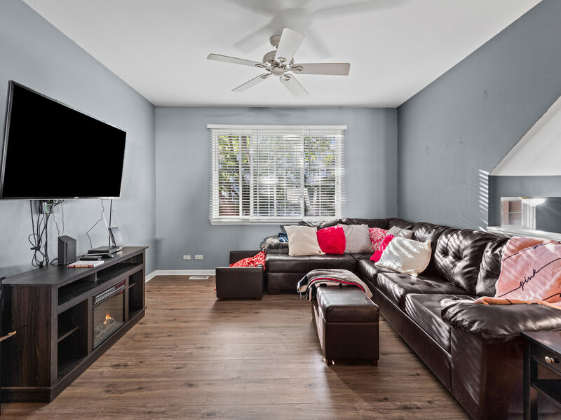 1317 New Haven Drive Cary IL 60013