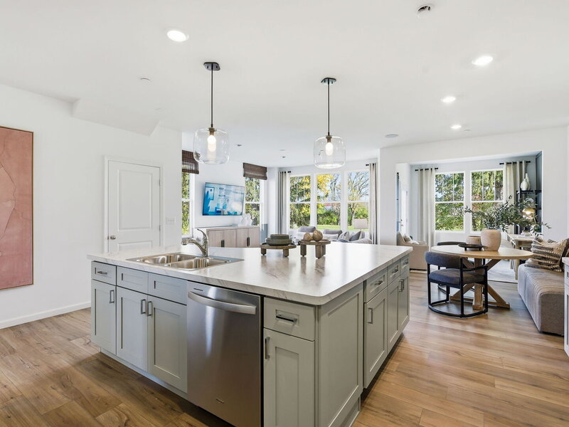 2041 Palmer Court Hoffman Estates IL 60169