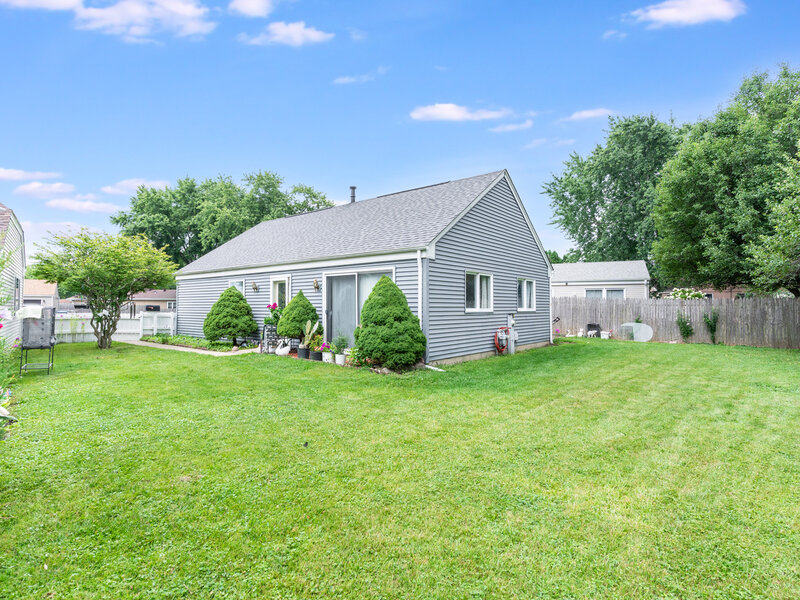 57 Afton Drive Montgomery IL 60538