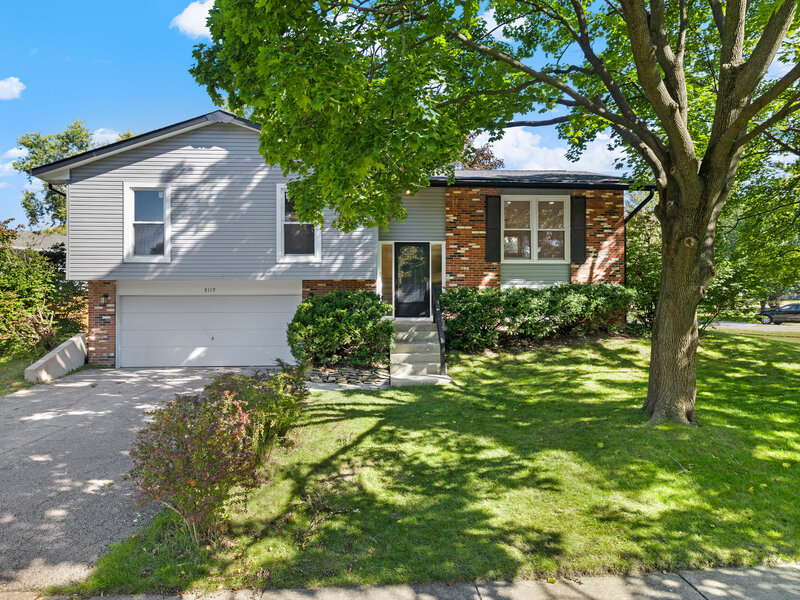8119 Eastwood Lane Woodridge IL 60517