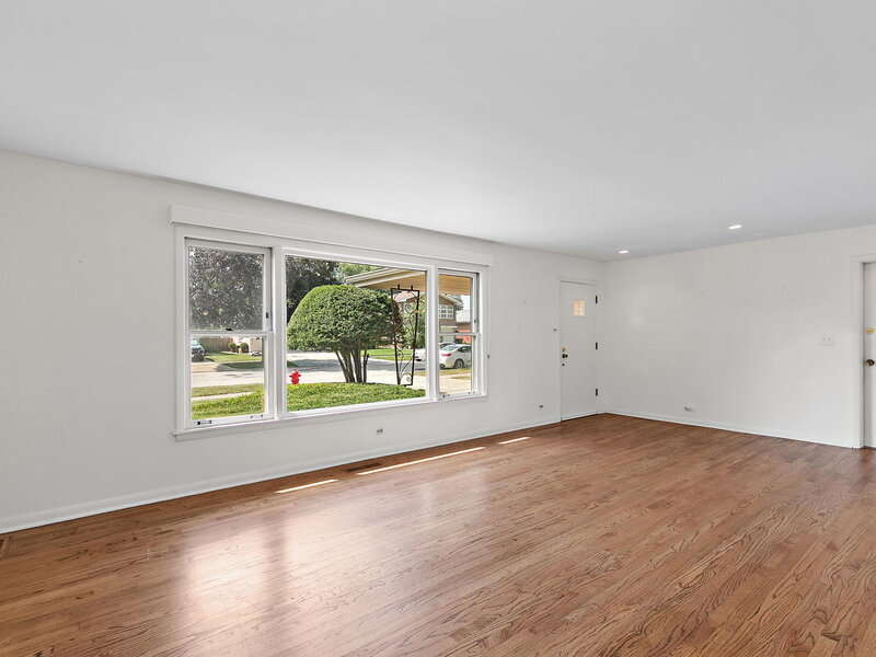 2831 Kensington Avenue Westchester IL 60154