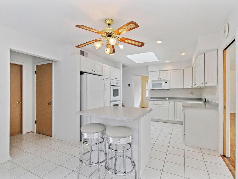 2831 Kensington Avenue Westchester IL 60154