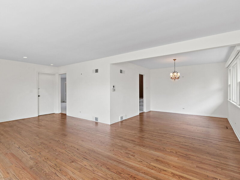 2831 Kensington Avenue Westchester IL 60154