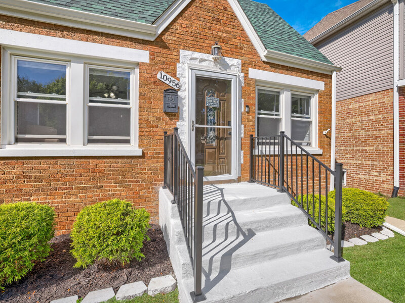10956 S Saint Louis Avenue Chicago IL 60655