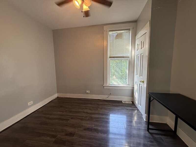 7931 S Muskegon Avenue Chicago IL 60617