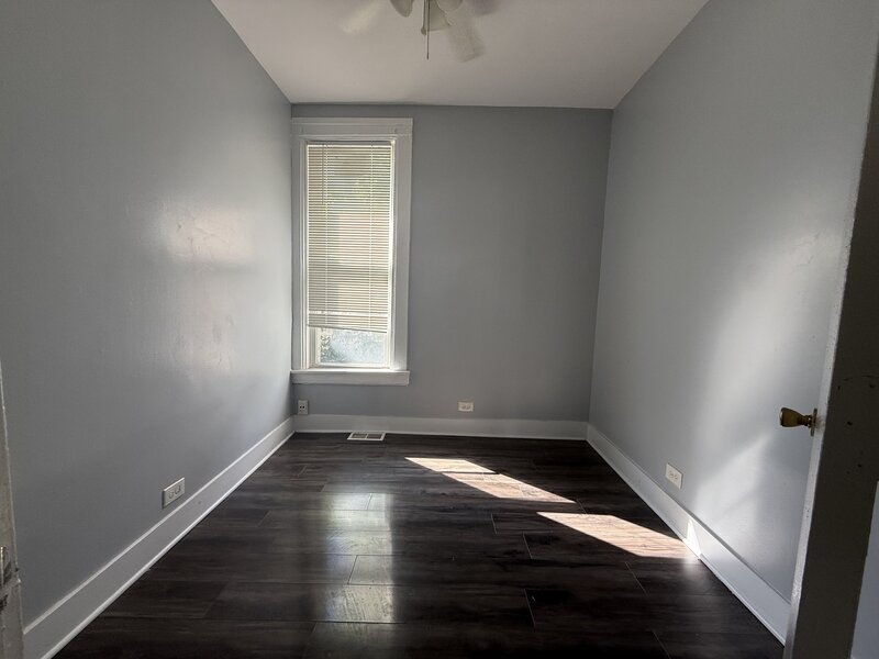 7931 S Muskegon Avenue Chicago IL 60617