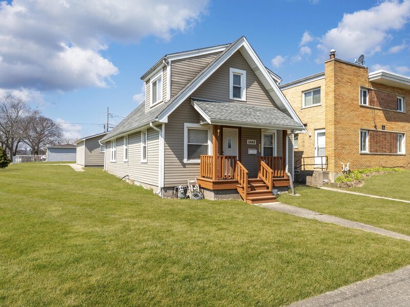 1448 Hervey Avenue North Chicago IL 60064
