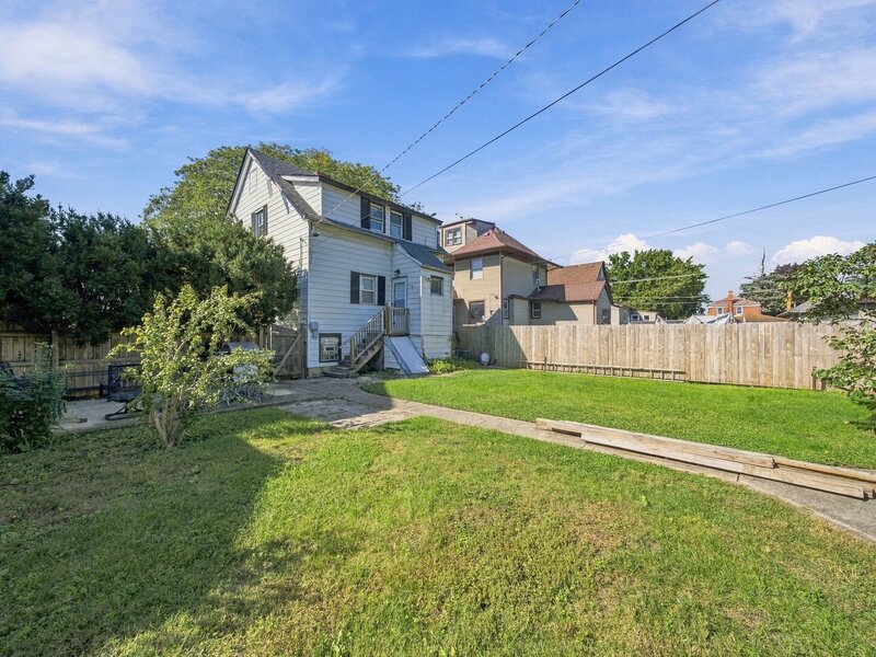 623 S 17th Avenue Maywood IL 60153