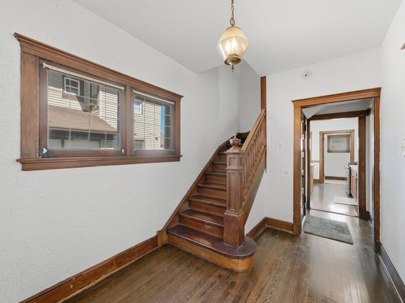 623 S 17th Avenue Maywood IL 60153