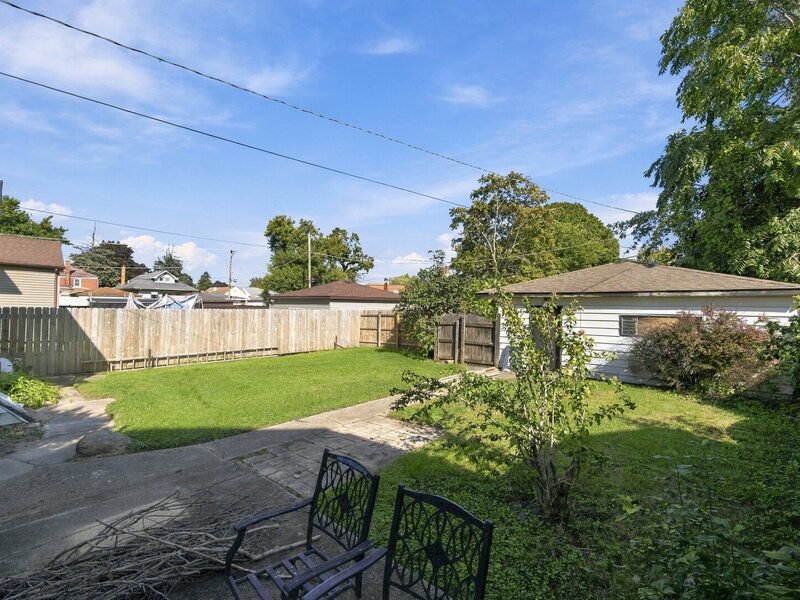 623 S 17th Avenue Maywood IL 60153