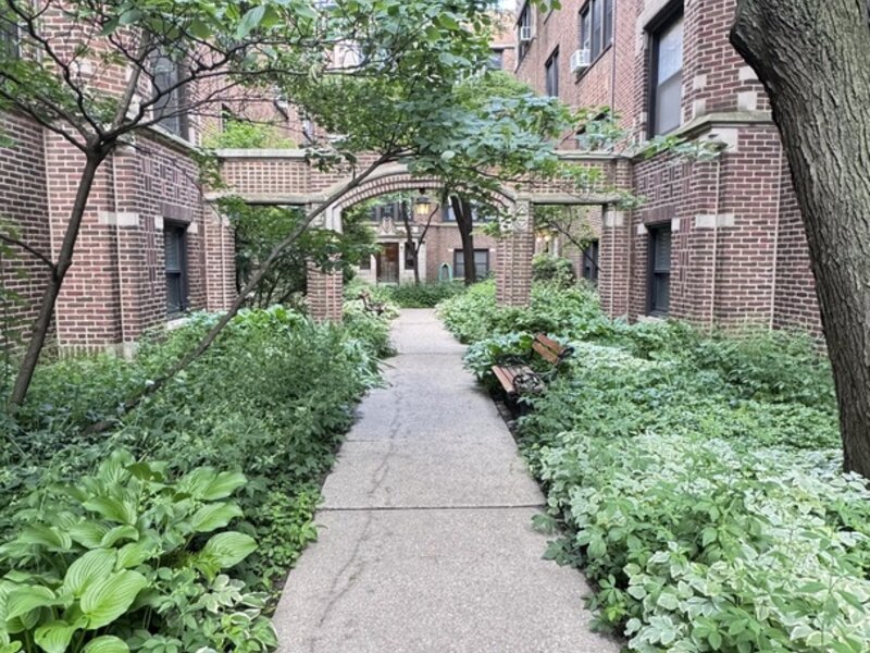 5455 S Ingleside Avenue Chicago IL 60615
