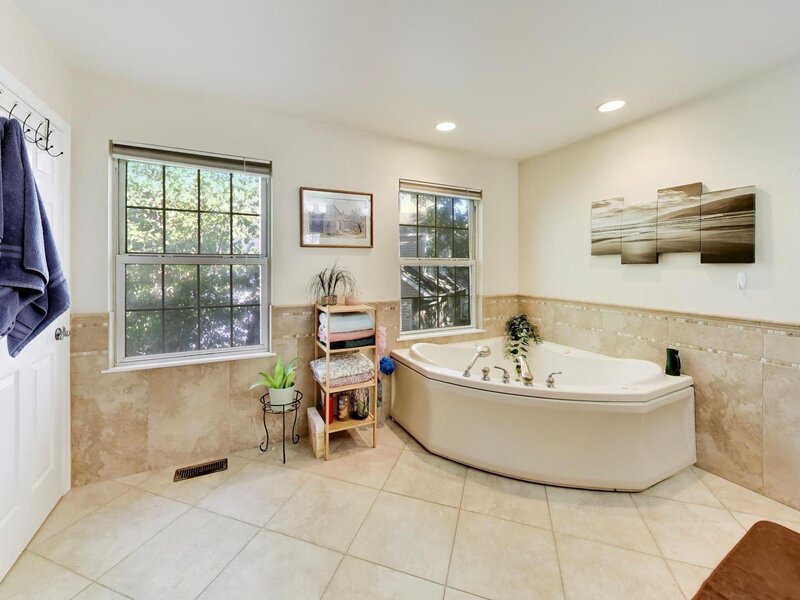 1454 Laurel Oak Drive Streamwood IL 60107