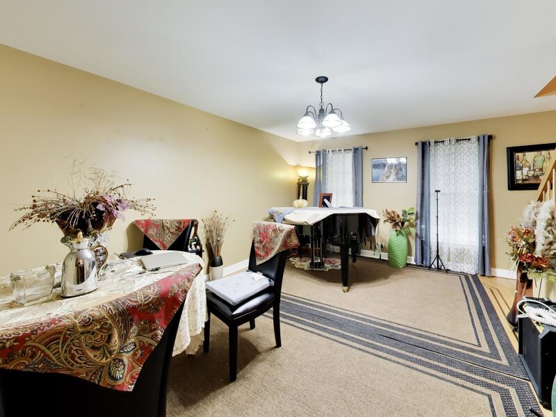 1454 Laurel Oak Drive Streamwood IL 60107